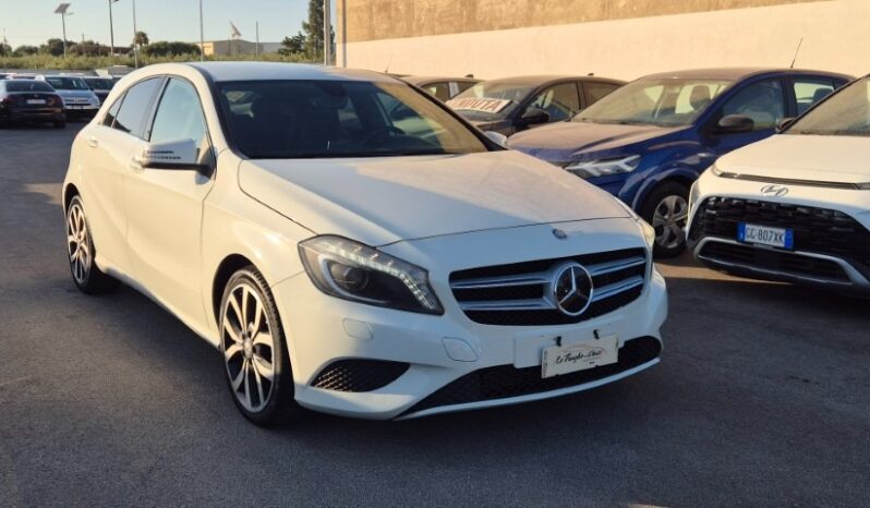 
								Mercedes A180 CDI AUT. PREMIUM completo									