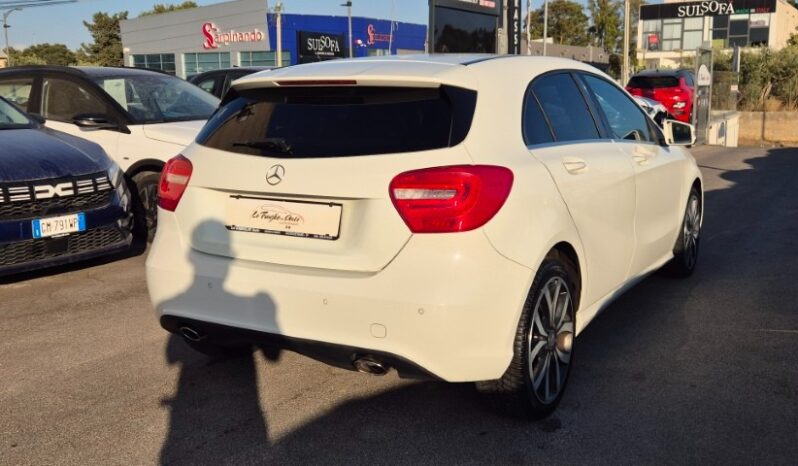 
								Mercedes A180 CDI AUT. PREMIUM completo									
