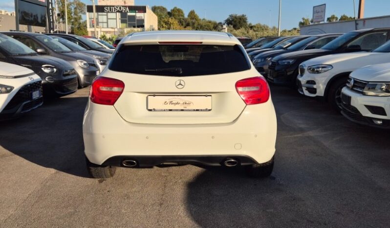 
								Mercedes A180 CDI AUT. PREMIUM completo									