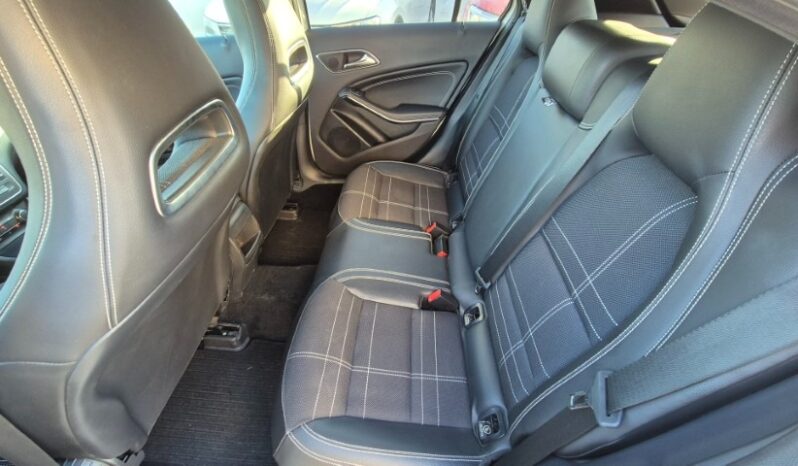 
								Mercedes A180 CDI AUT. PREMIUM completo									