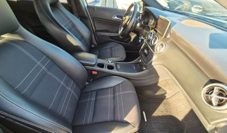 
								Mercedes A180 CDI AUT. PREMIUM completo									