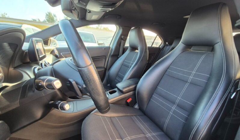 
								Mercedes A180 CDI AUT. PREMIUM completo									