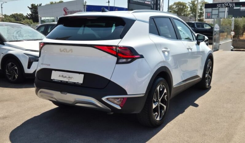 
								Kia SPORTAGE MHEV DCT STYLE 2024 completo									