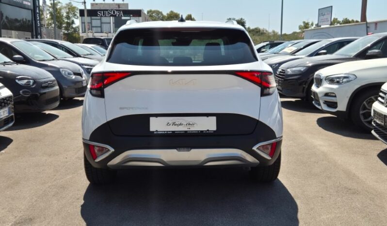 
								Kia SPORTAGE MHEV DCT STYLE 2024 completo									