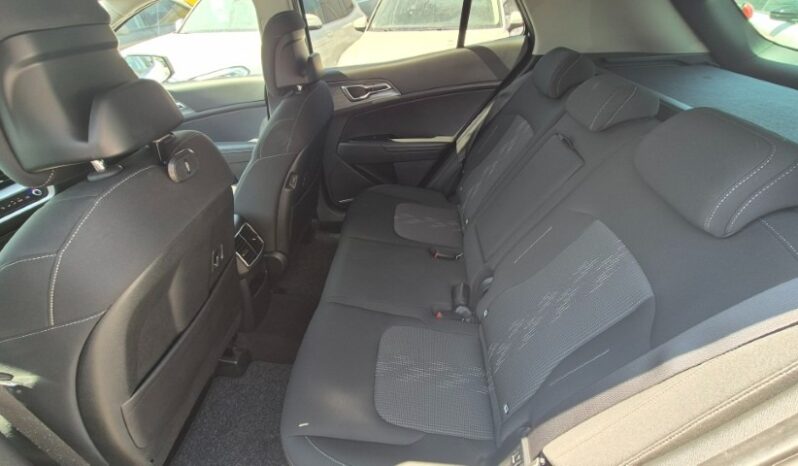 
								Kia SPORTAGE MHEV DCT STYLE 2024 completo									