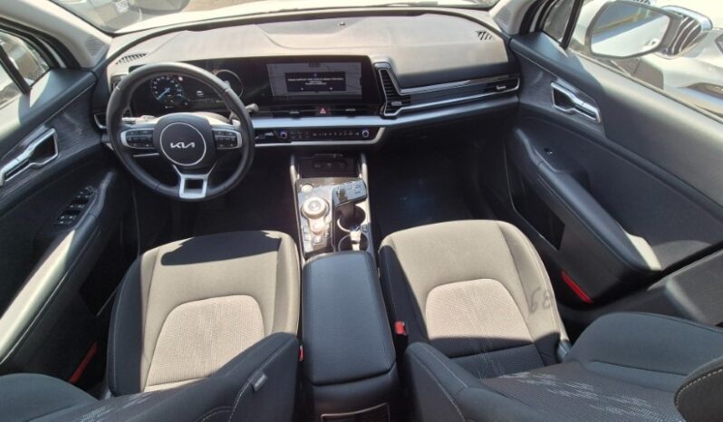 
								Kia SPORTAGE MHEV DCT STYLE 2024 completo									
