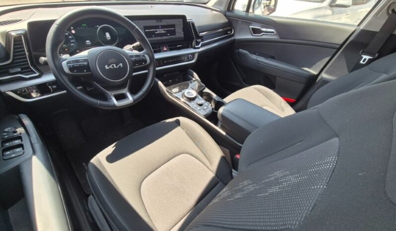 
								Kia SPORTAGE MHEV DCT STYLE 2024 completo									