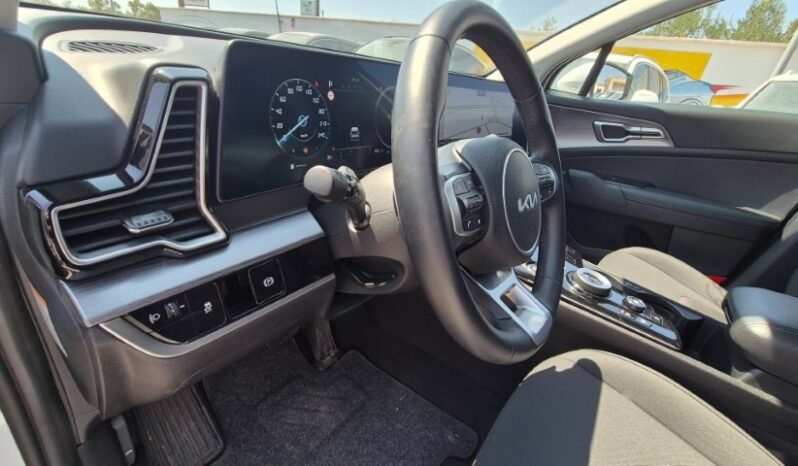 
								Kia SPORTAGE MHEV DCT STYLE 2024 completo									
