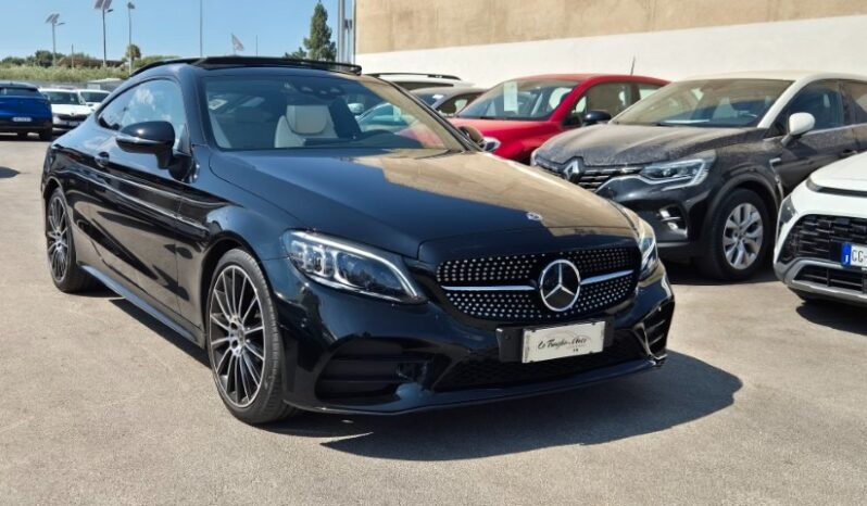 
								Mercedes C 220 D COUPE’ PREMIUM AMG TETTO APRIBILE 2018 completo									