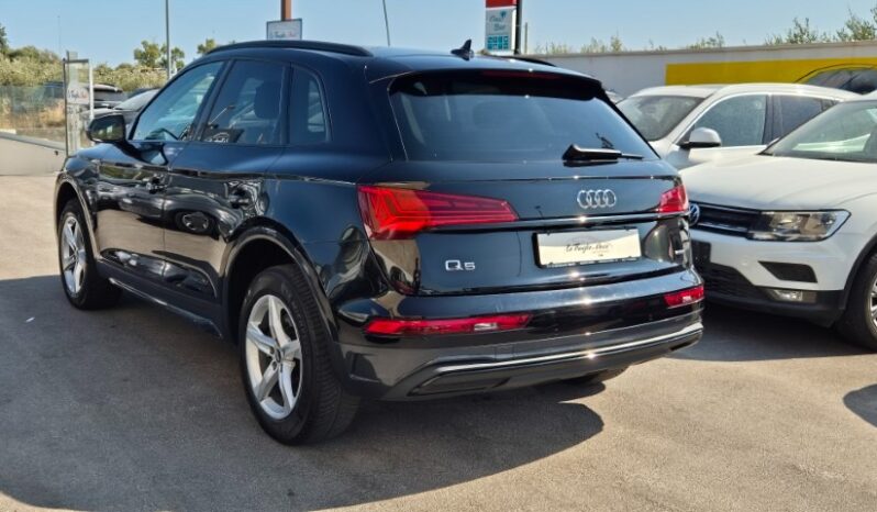 
								Audi Q5 40 TDI QUATTRO MHEV BUSINESS ADV. 2021 completo									