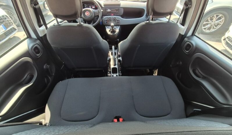 
								Fiat panda HYBRID PANDINA 2024 completo									