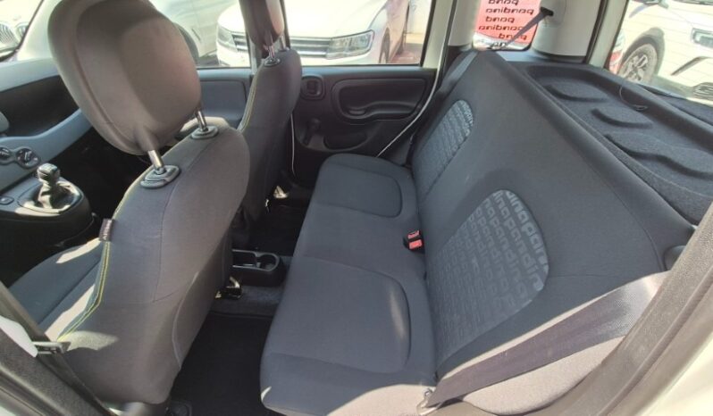 
								Fiat panda HYBRID PANDINA 2024 completo									