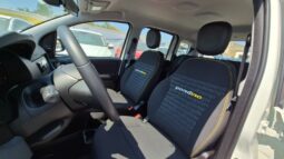 
										Fiat panda HYBRID PANDINA 2024 completo									