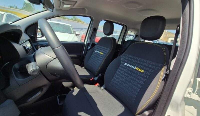 
								Fiat panda HYBRID PANDINA 2024 completo									