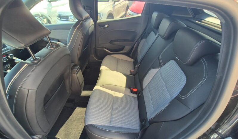 
								Renault CLIO TCE TECHNO 2024 completo									