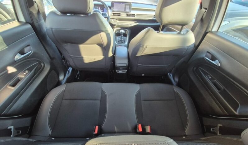 
								Jeep AVENGER SUMMIT 2024 completo									