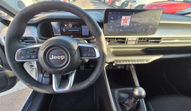 
								Jeep AVENGER SUMMIT 2024 completo									