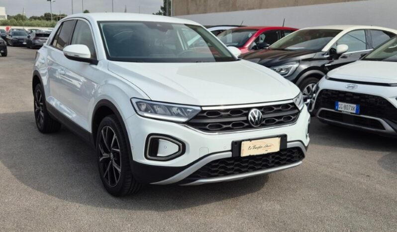 
								Volkswagen T-ROC TSI LIFE 2023 completo									