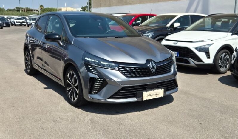 
								Renault CLIO TCE TECHNO 2024 completo									