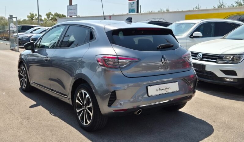 
								Renault CLIO TCE TECHNO 2024 completo									
