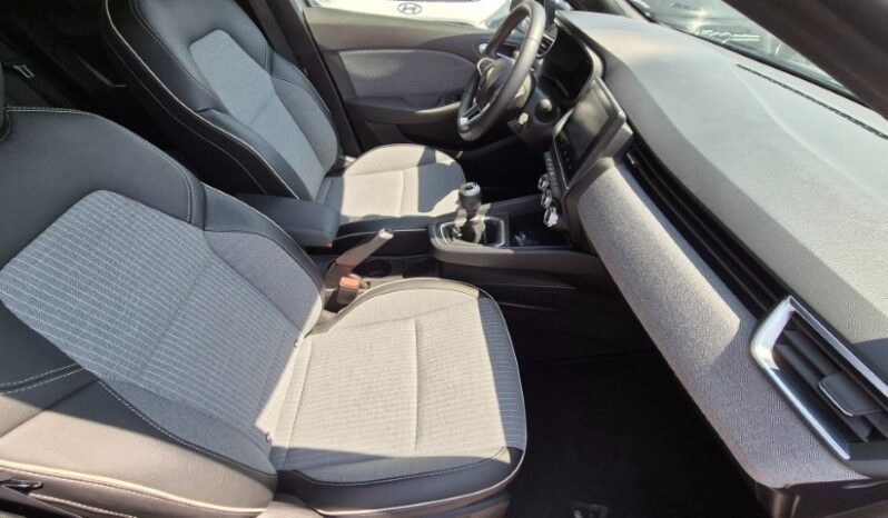 
								Renault CLIO TCE TECHNO 2024 completo									