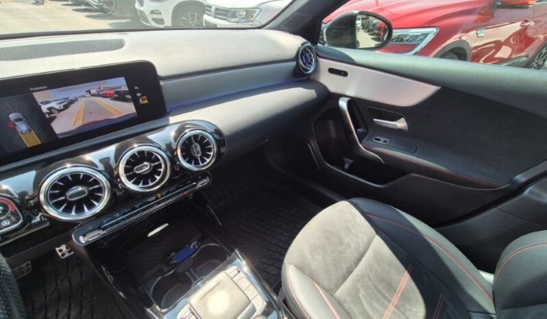 
								Mercedes A35 AMG 4MATIC 2022 completo									