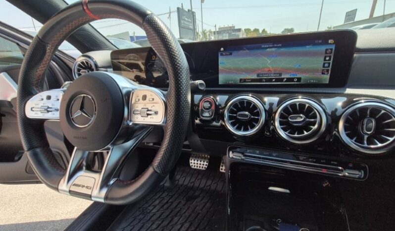 
								Mercedes A35 AMG 4MATIC 2022 completo									