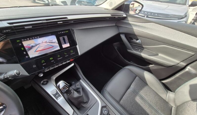 
								Peugeot 308 ALLURE PACK 2024 completo									