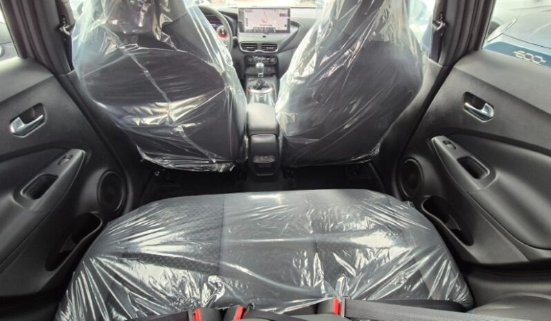 
								Nissan JUKE DIG-T N-DESIGN (B-COLOR) 2025 completo									