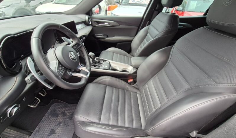 
								Alfa Romeo TONALE MHEV TCT7 VELOCE 2024 completo									