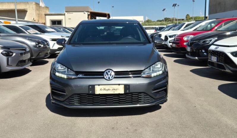 
								Volkswagen GOLF VII R-LINE 2019 completo									