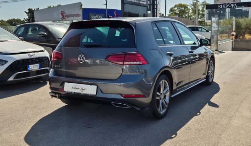 
								Volkswagen GOLF VII R-LINE 2019 completo									