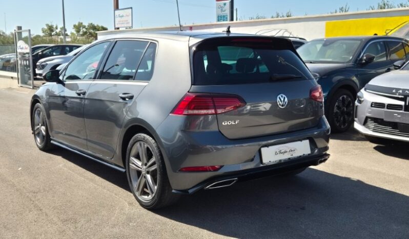 
								Volkswagen GOLF VII R-LINE 2019 completo									