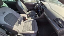 
										Volkswagen GOLF VII R-LINE 2019 completo									
