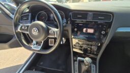 
										Volkswagen GOLF VII R-LINE 2019 completo									