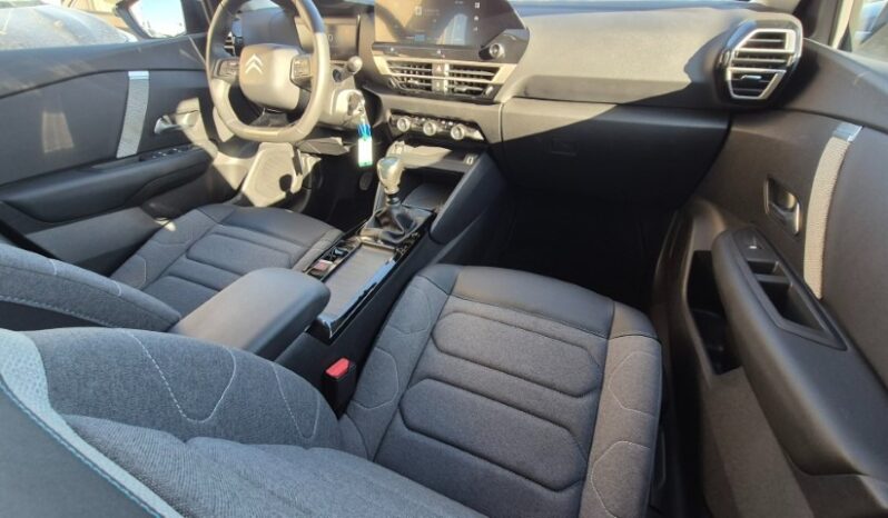 
								Citroen C 4 PURETECH MAX 2024 completo									