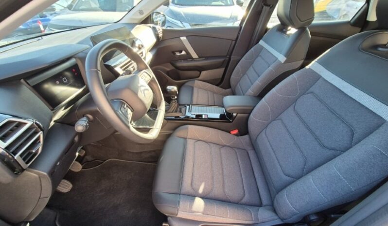 
								Citroen C 4 PURETECH MAX 2024 completo									