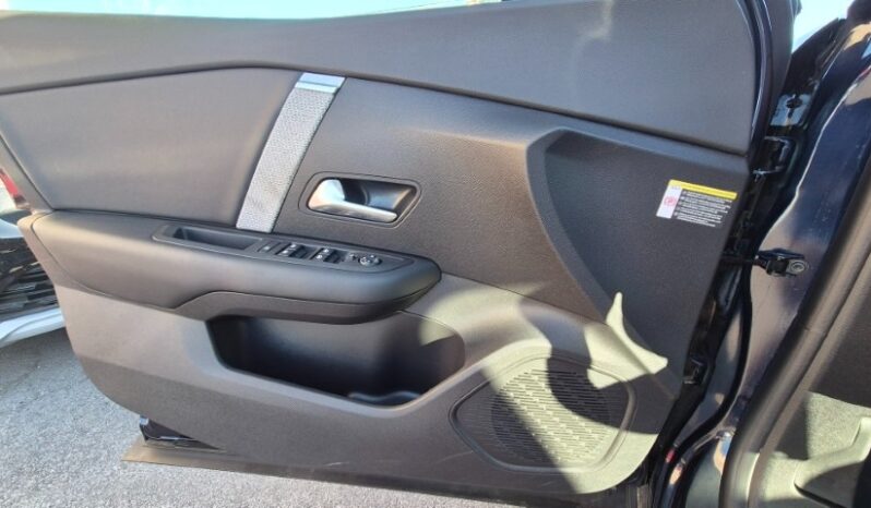 
								Citroen C 4 PURETECH MAX 2024 completo									