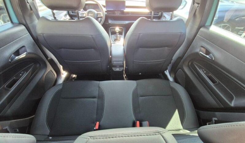 
								Jeep AVENGER TURBO ALTITUDE 2024 completo									