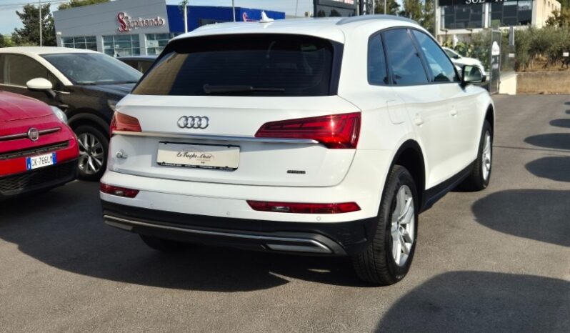 
								Audi Q5 40 TDI QUATTRO S-TRONIC BUSINESS ADVANCED 2021 completo									