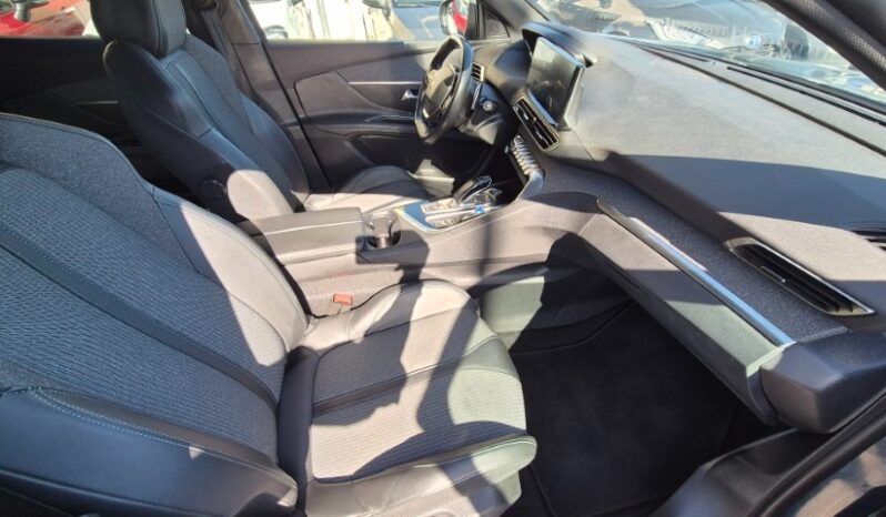 
								Peugeot 3008 (EAT8) ALLURE PACK 2023 completo									