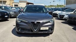 
										ALFA R. Stelvio Q4 AT8 BUSINESS 2017 completo									
