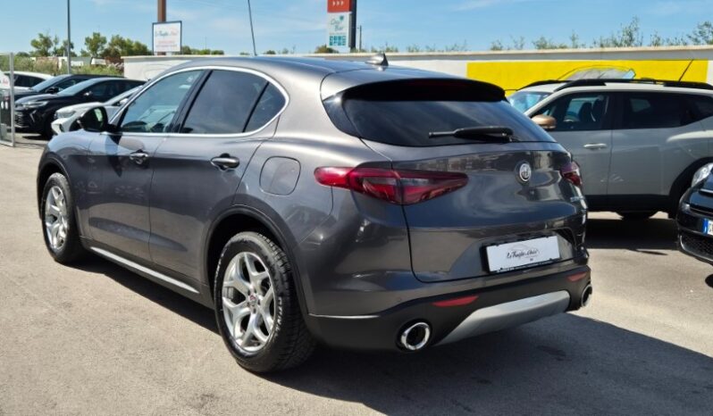 
								ALFA R. Stelvio Q4 AT8 BUSINESS 2017 completo									