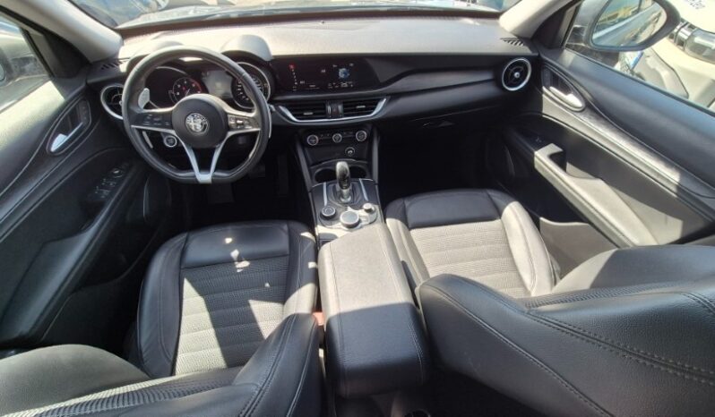 
								ALFA R. Stelvio Q4 AT8 BUSINESS 2017 completo									