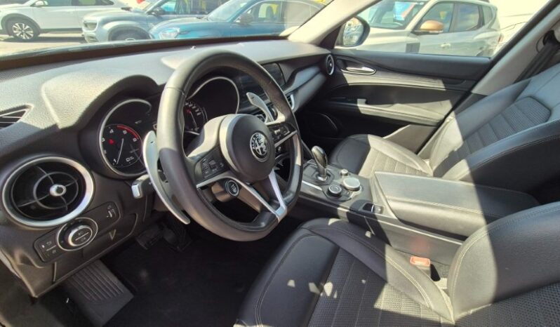 
								ALFA R. Stelvio Q4 AT8 BUSINESS 2017 completo									