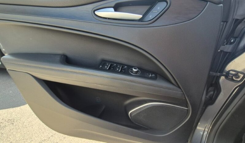 
								ALFA R. Stelvio Q4 AT8 BUSINESS 2017 completo									