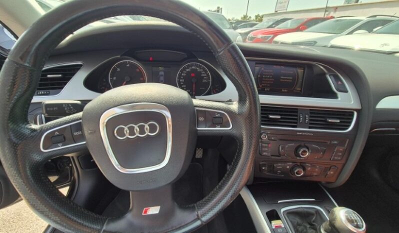 
								Audi A4 TETTUCCIO APRIBILE 2008 completo									