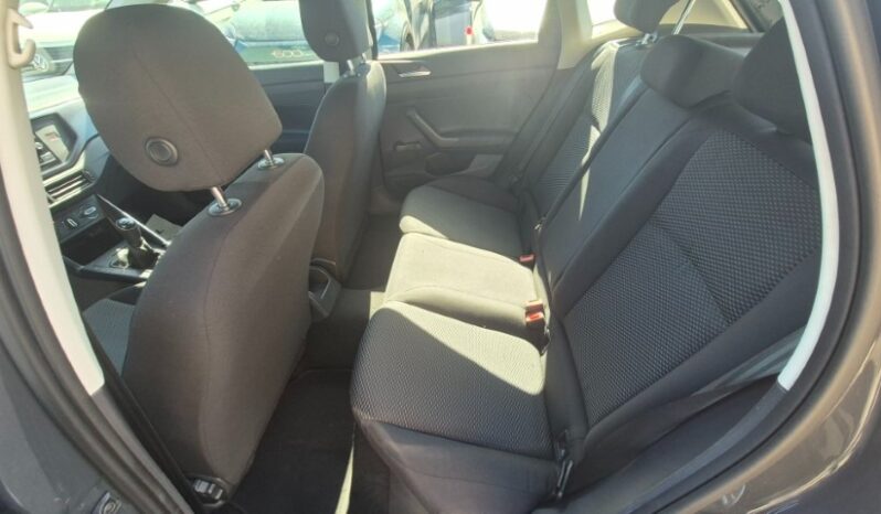 
								Volkswagen POLO 2018 completo									