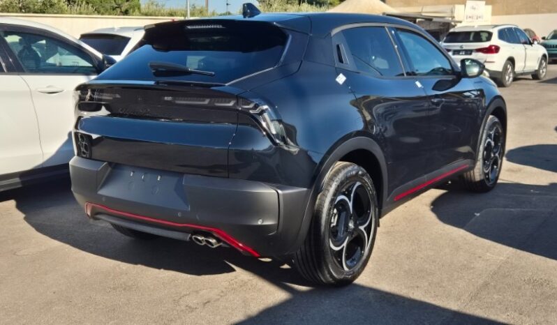 
								ALFA R. JUNIOR HYBRID eDCT6 SPECIALE 2025 completo									