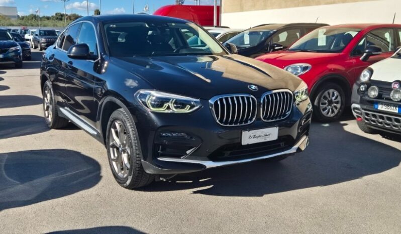
								BMW X4 XDRIVE 20D X-LINE 2021 completo									